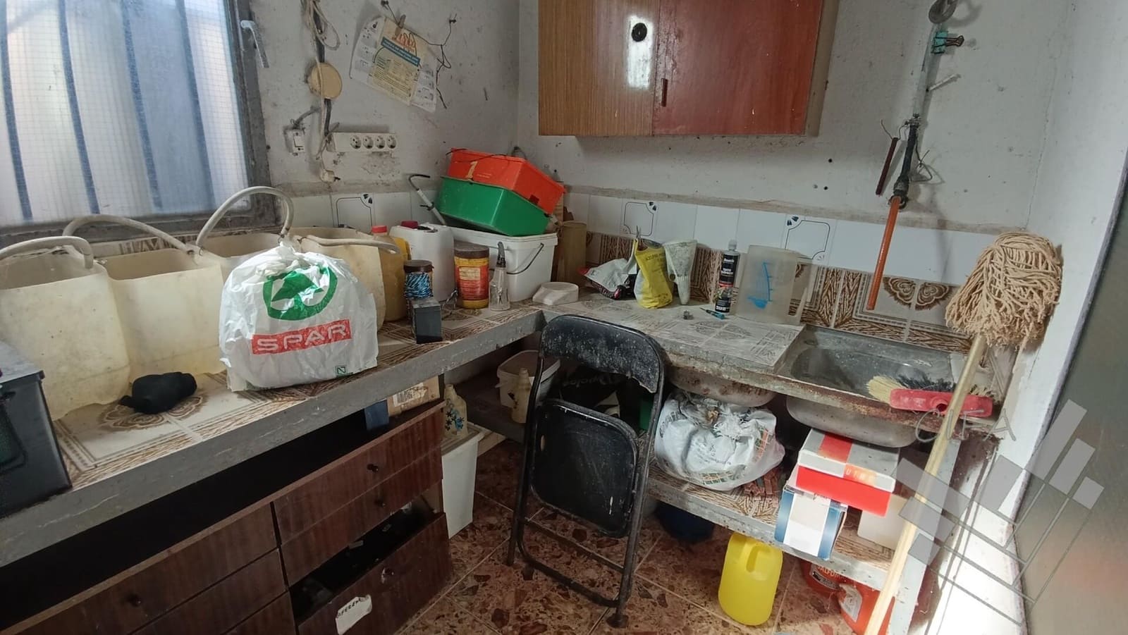 Biznes na sprzedaż w Rossell - 170 000 € (Ref: 9382903)