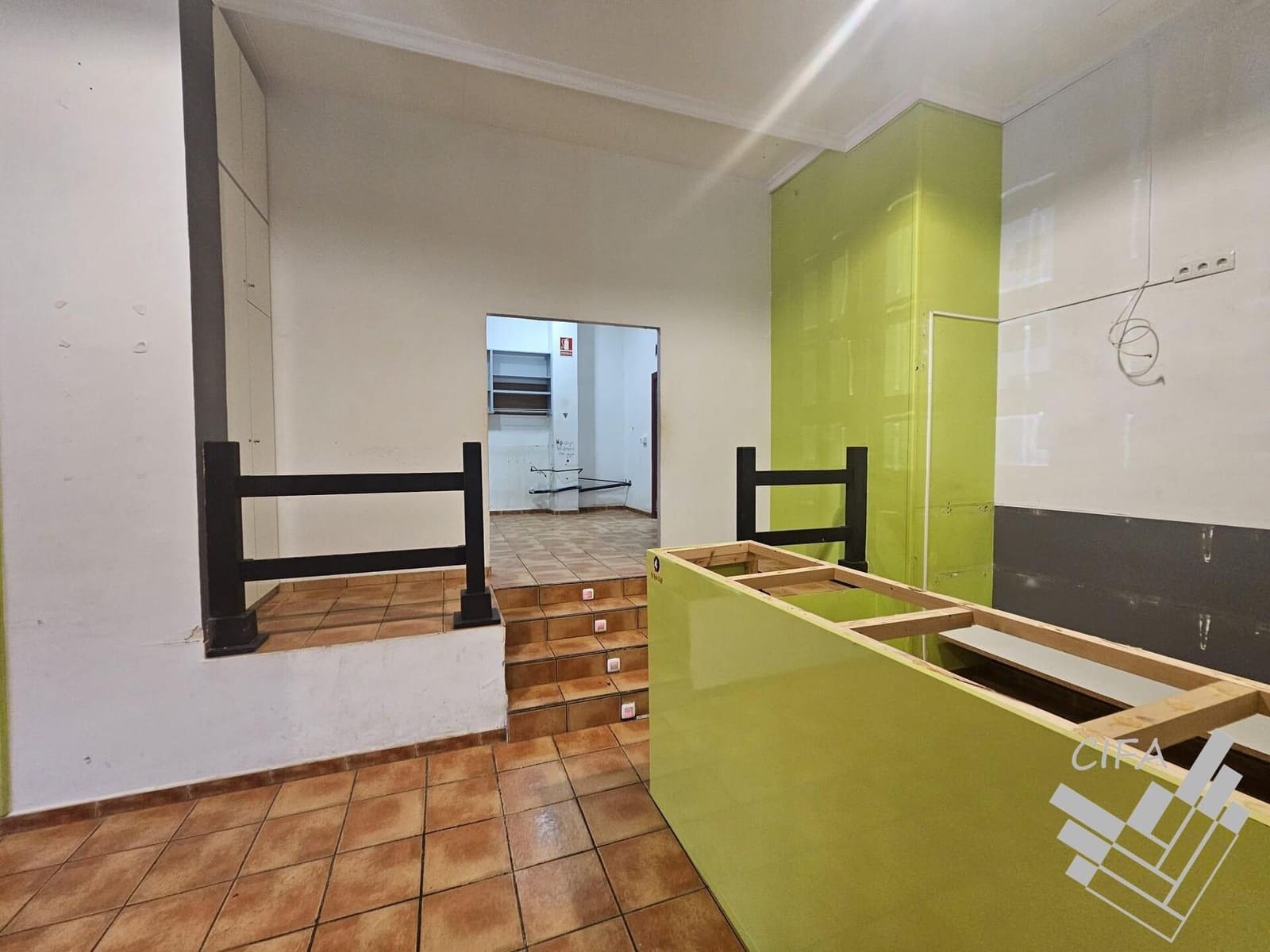 Commerciale in vendita in Vinaros - 130.000 € (Rif: 9382904)