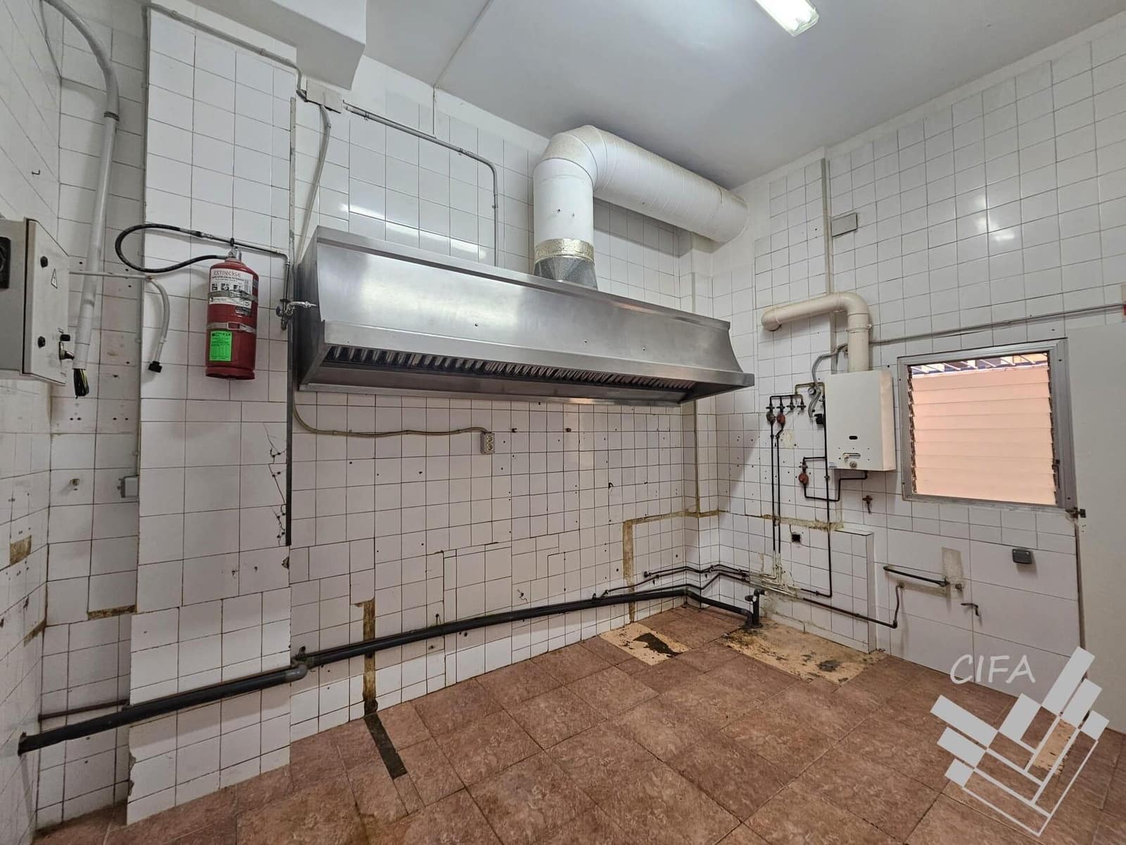 Commerciale in vendita in Vinaros - 130.000 € (Rif: 9382904)