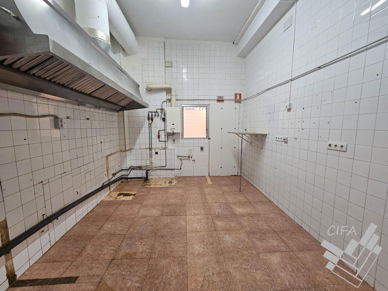 Commerciale in vendita in Vinaros - 130.000 € (Rif: 9382904)