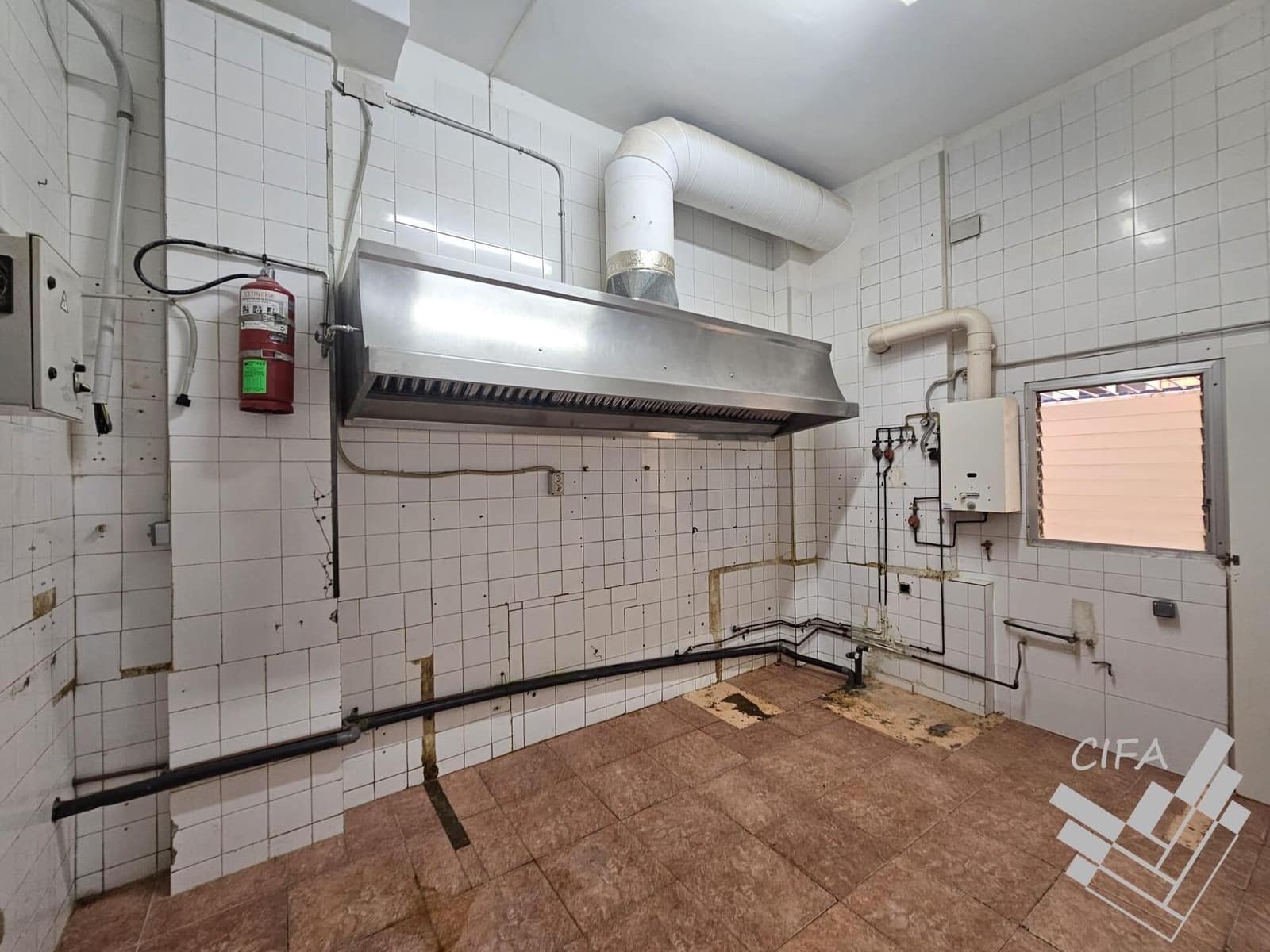 Commerciale in vendita in Vinaros - 130.000 € (Rif: 9382904)