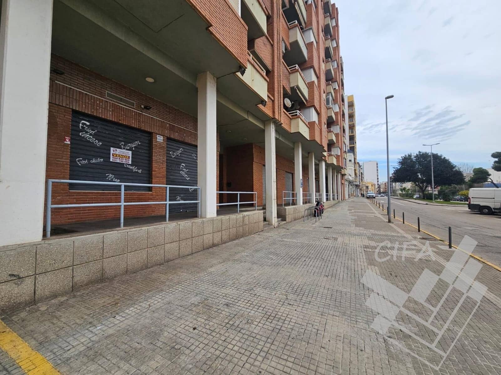 Commerciale in vendita in Vinaros - 130.000 € (Rif: 9382904)