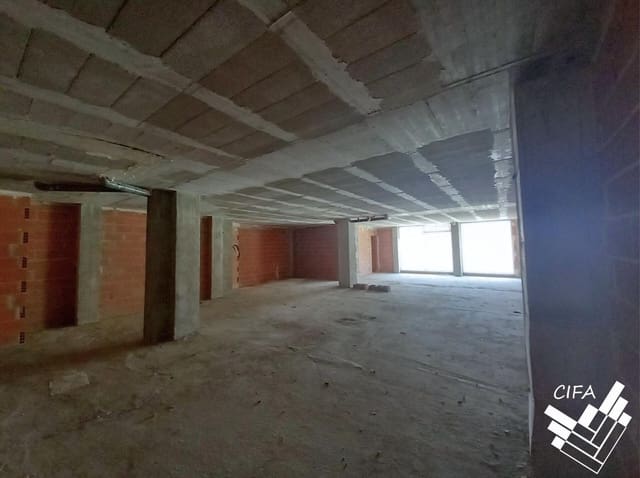 Commercial for sale in Vinaròs - € 80,500 (Ref: 9382908)