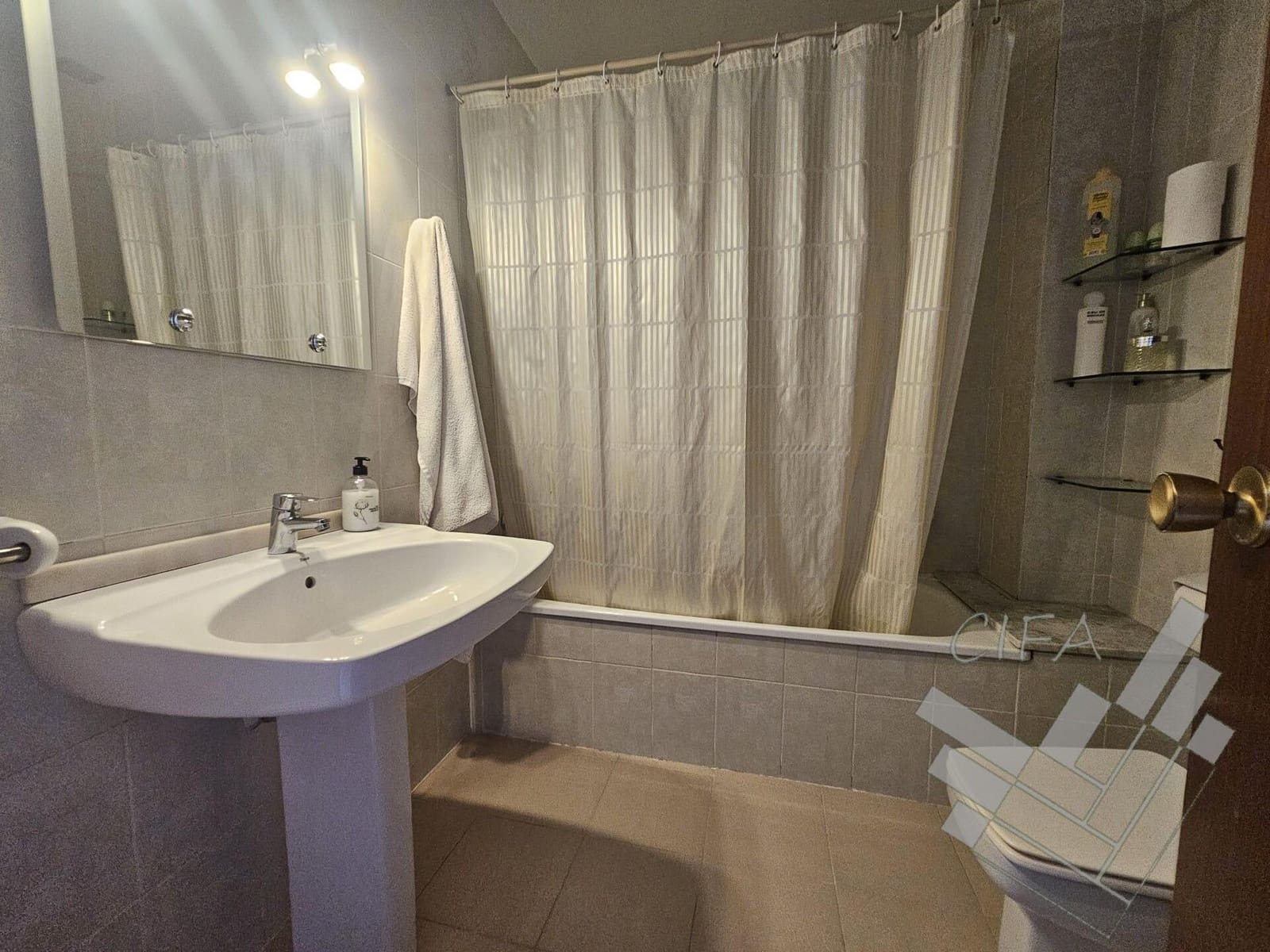 4 sypialnia Dom szeregowy na sprzedaż w Vinaros z garażem - 195 000 € (Ref: 9382913)