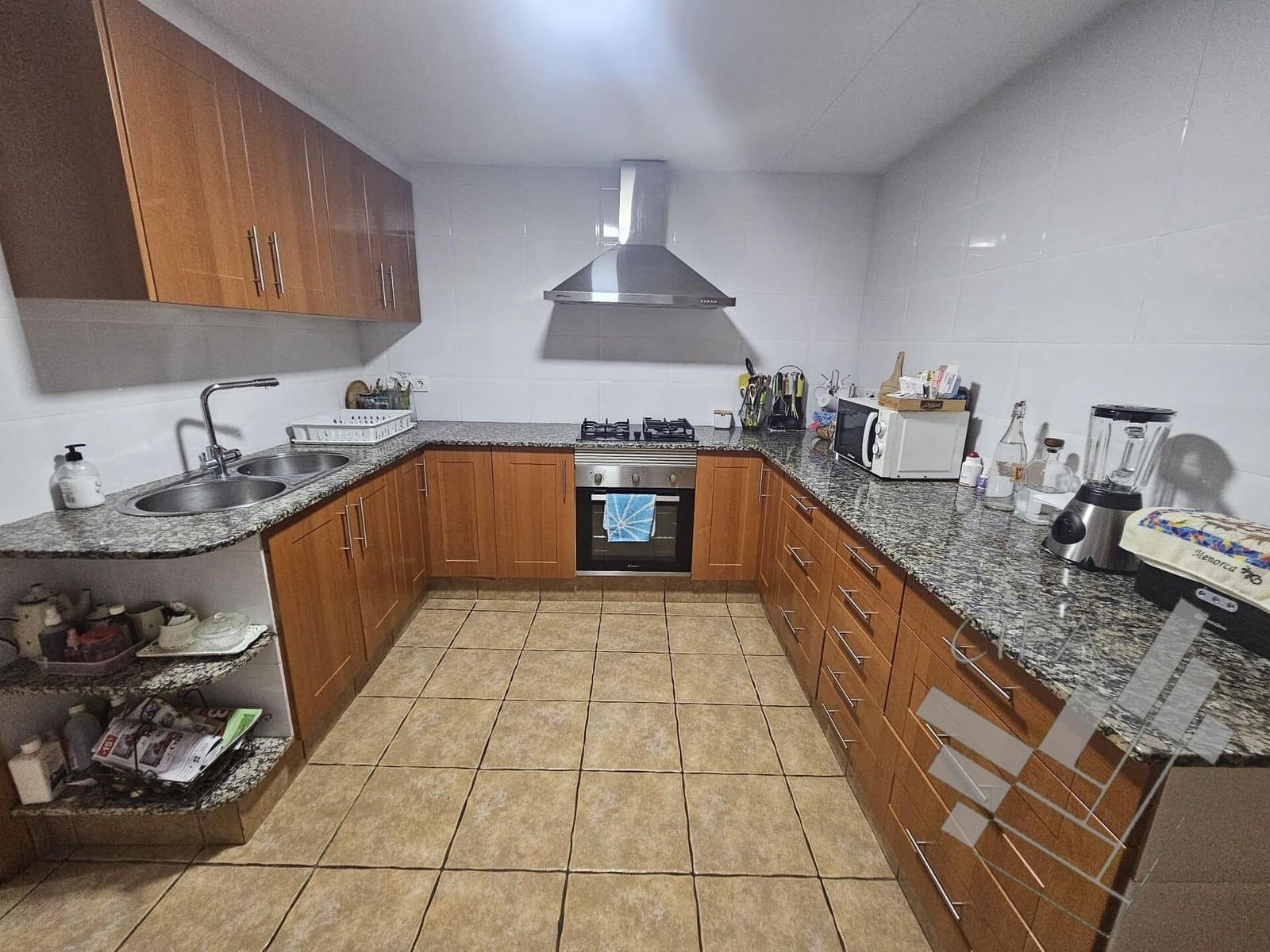 4 soverom Hus til salgs i Calig med garasje - € 198 000 (Ref: 9382914)