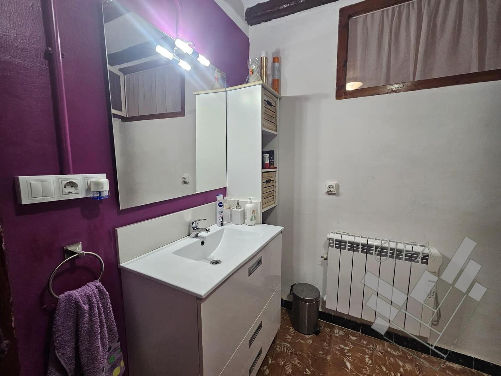 4 soverom Hus til salgs i Calig med garasje - € 198 000 (Ref: 9382914)