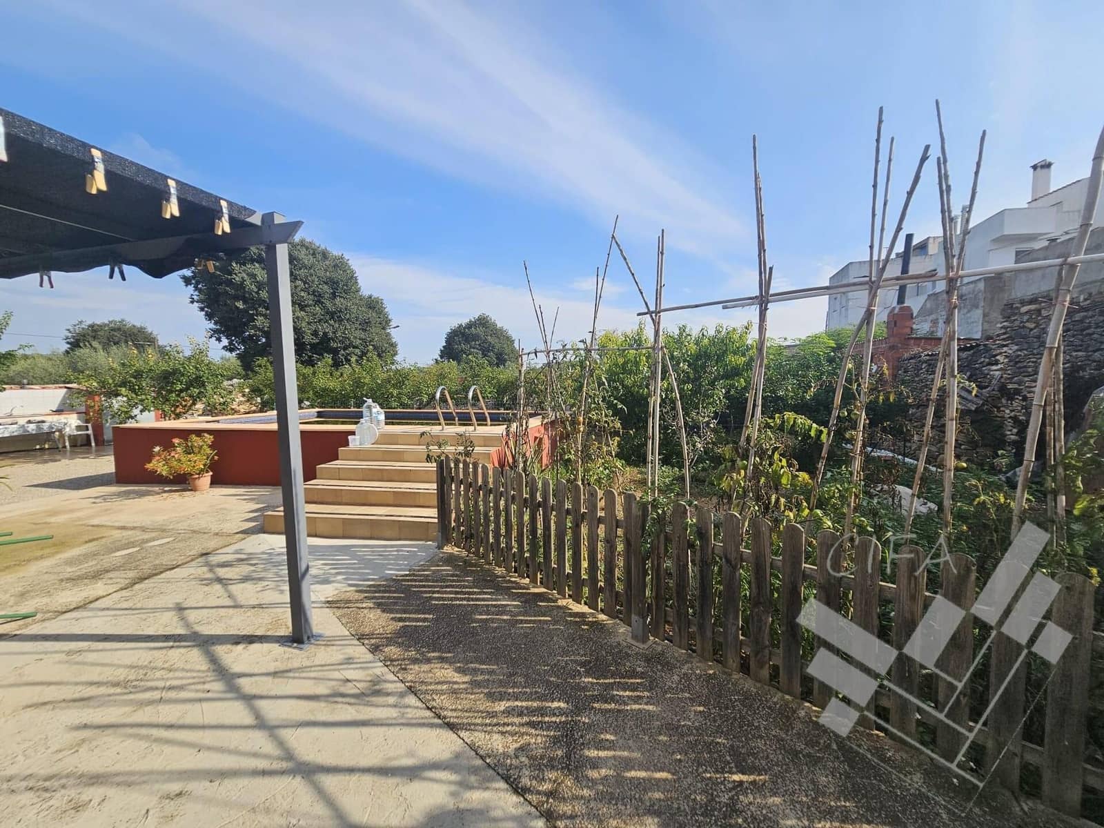 4 soverom Hus til salgs i Calig med garasje - € 198 000 (Ref: 9382914)