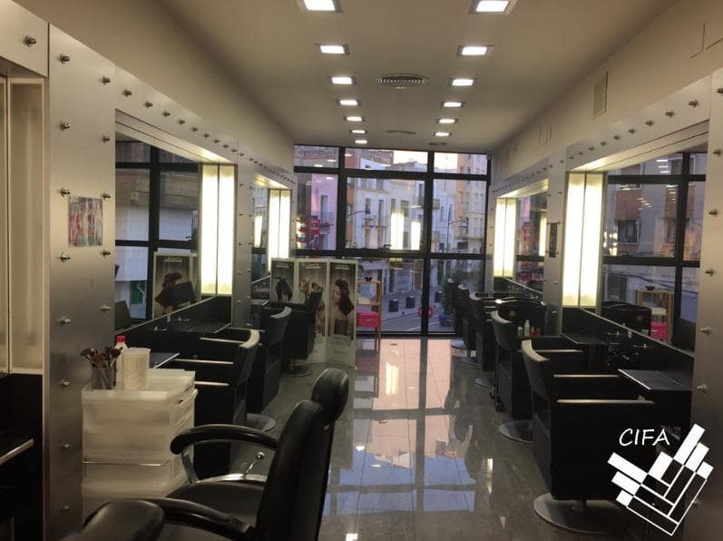 3 slaapkamer Commercieel te koop in Vinaros - € 290.000 (Ref: 9382919)