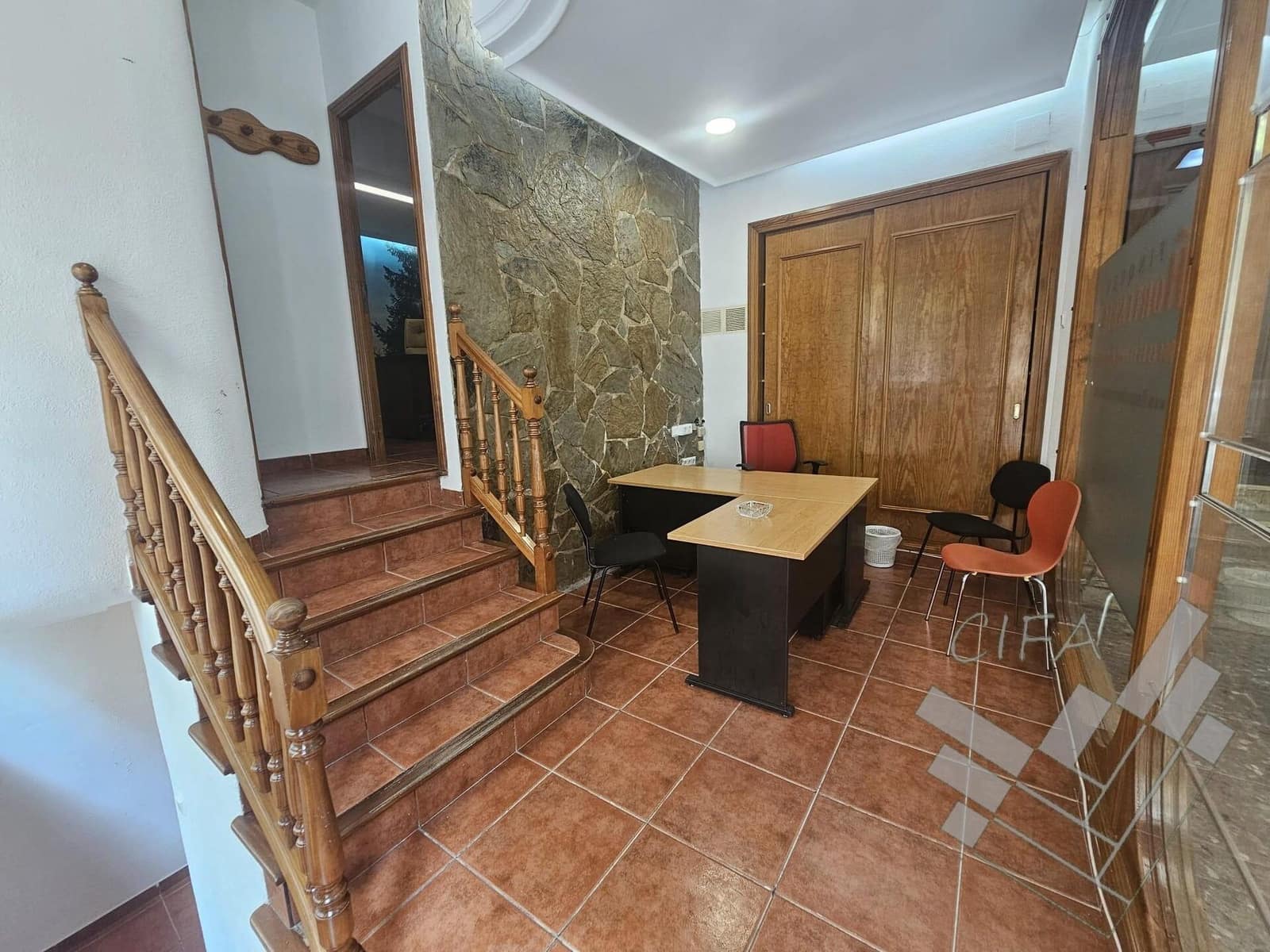 Commercial for rent in Vinaros - € 550 (Ref: 9382924)