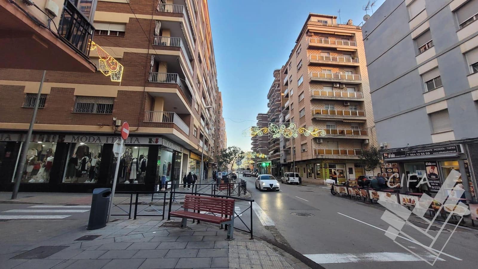 Commercial for rent in Vinaros - € 550 (Ref: 9382924)