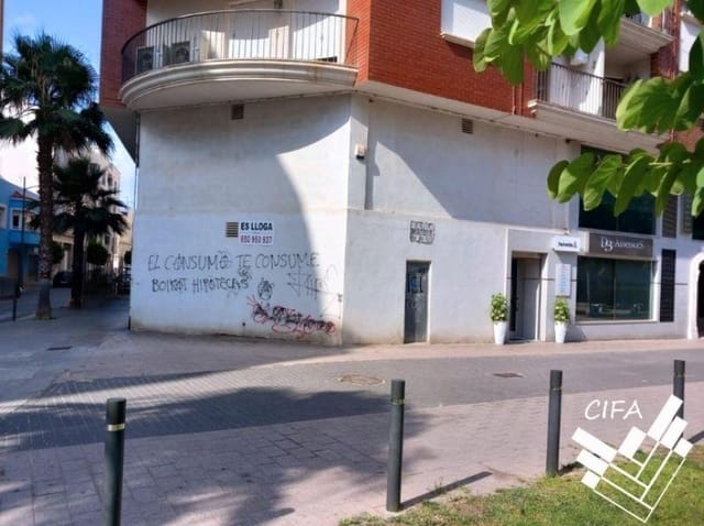 Commercieel te huur in Vinaròs - € 750 (Ref: 9382927)