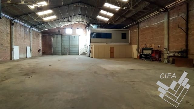 Business for sale in Vinaròs - € 625,000 (Ref: 9382929)