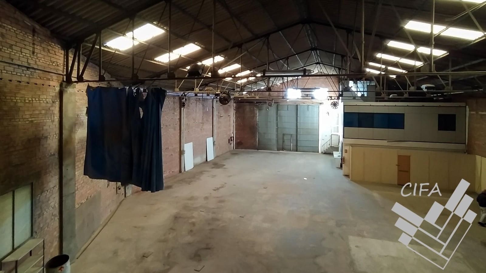 Business for sale in Vinaros - € 625,000 (Ref: 9382929)