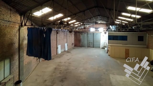 Business for sale in Vinaròs - € 625,000 (Ref: 9382929)