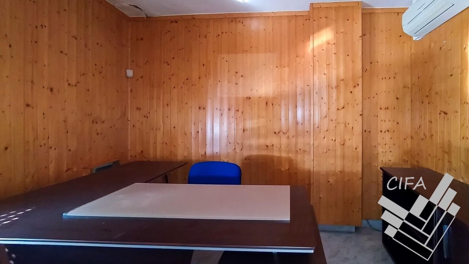 Business for sale in Vinaros - € 625,000 (Ref: 9382929)