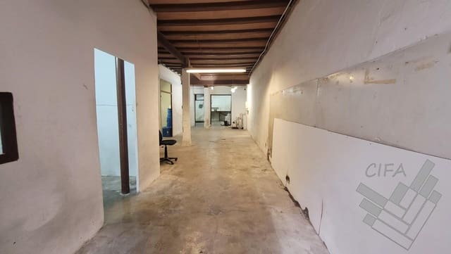 Commercial for sale in Vinaròs - € 85,000 (Ref: 9382932)