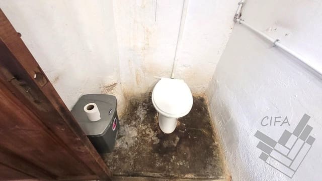 Commercial for sale in Vinaròs - € 85,000 (Ref: 9382932)