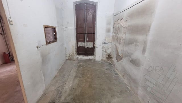 Commercial for sale in Vinaròs - € 85,000 (Ref: 9382932)