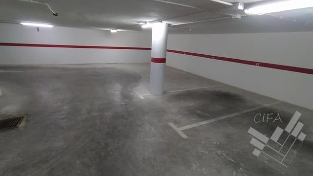 Garage te huur in Benicarló - € 4.100 (Ref: 9382936)