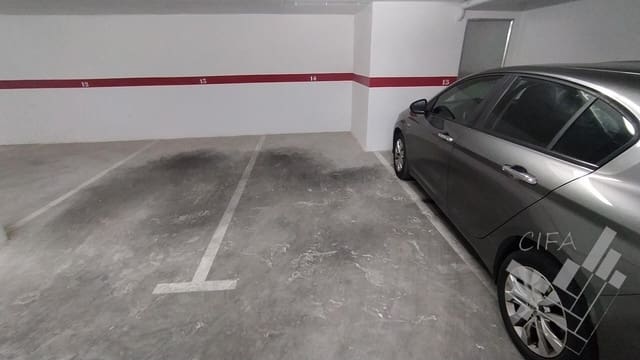 Garage te huur in Benicarló - € 4.100 (Ref: 9382937)
