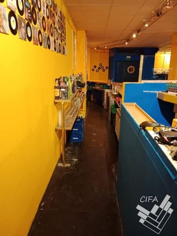 1 bedroom Commercial for sale in Vinaròs - € 79,000 (Ref: 9382943)