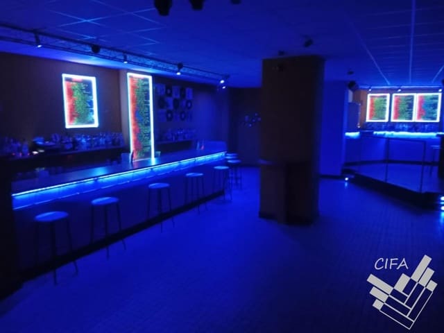 1 bedroom Commercial for sale in Vinaròs - € 79,000 (Ref: 9382943)