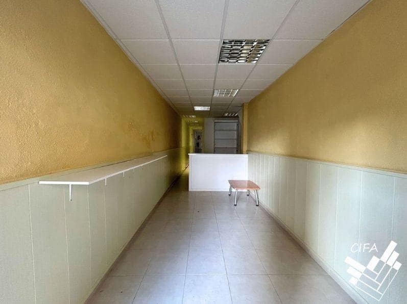 3 soveværelse Erhverv til leje i Vinaros - € 650 (Ref: 9382949)