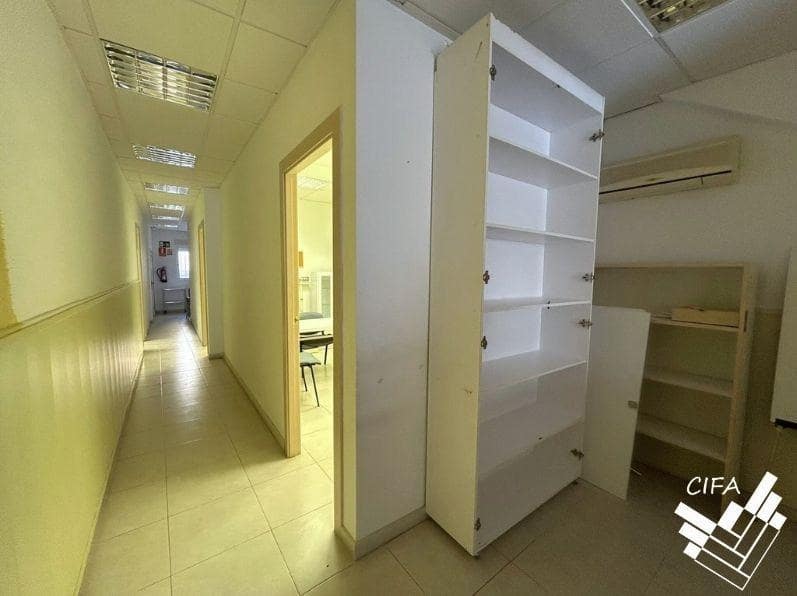 3 soveværelse Erhverv til leje i Vinaros - € 650 (Ref: 9382949)