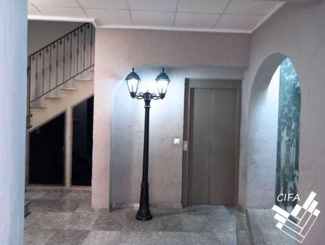 Kommersiell till salu i Vinaròs - 81 000 € (Ref: 9382950)