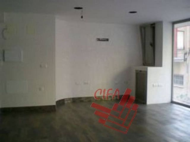 Commercial for sale in Vinaròs - € 81,000 (Ref: 9382950)