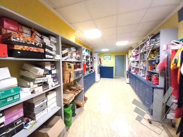 1 bedroom Commercial for sale in Vinaròs - € 70,000 (Ref: 9382952)