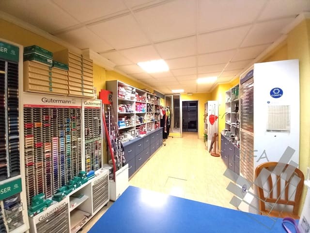 1 bedroom Commercial for sale in Vinaròs - € 70,000 (Ref: 9382952)