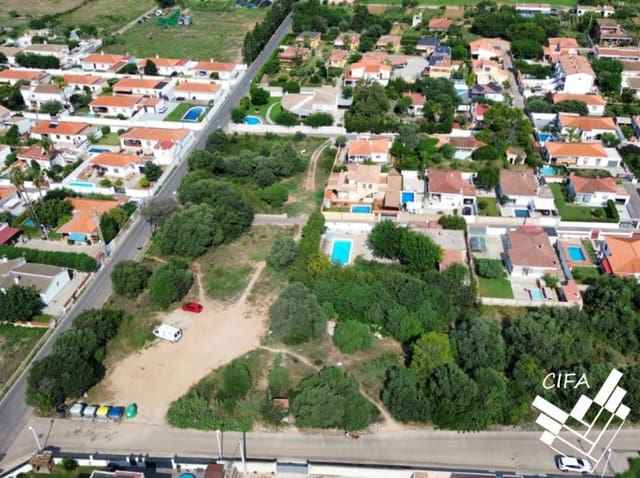 Building Plot for sale in Vinaròs - € 215,000 (Ref: 9382960)