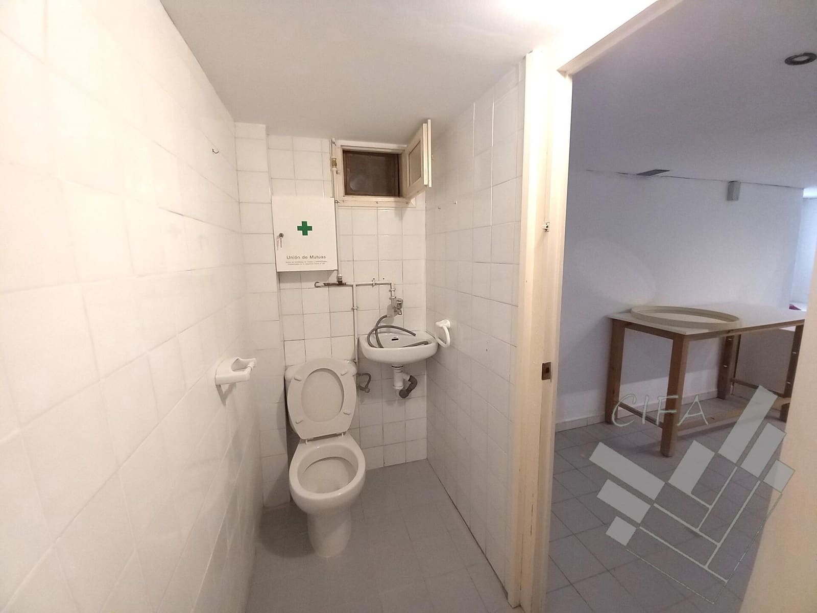 1 bedroom Commercial for rent in Vinaros - € 1,000 (Ref: 9382966)