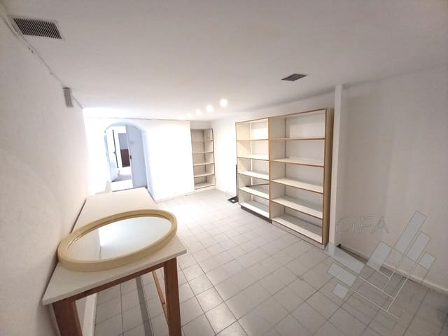 1 bedroom Commercial for rent in Vinaròs - € 1,000 (Ref: 9382966)