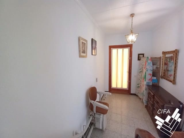 5 soverom Villa til salgs i Alcanar med garasje - € 186 000 (Ref: 9382969)