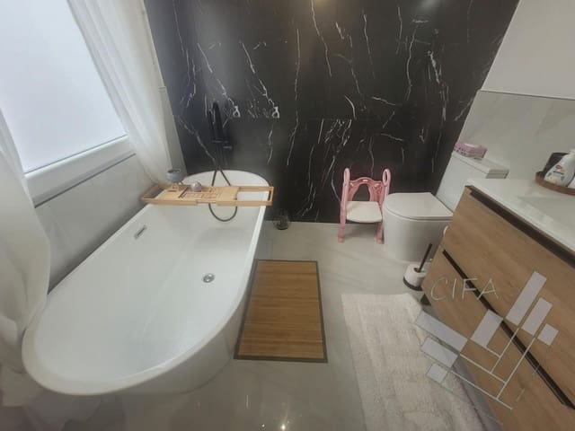 2 soverom Leilighet til salgs i Vinaròs - € 175 000 (Ref: 9382974)