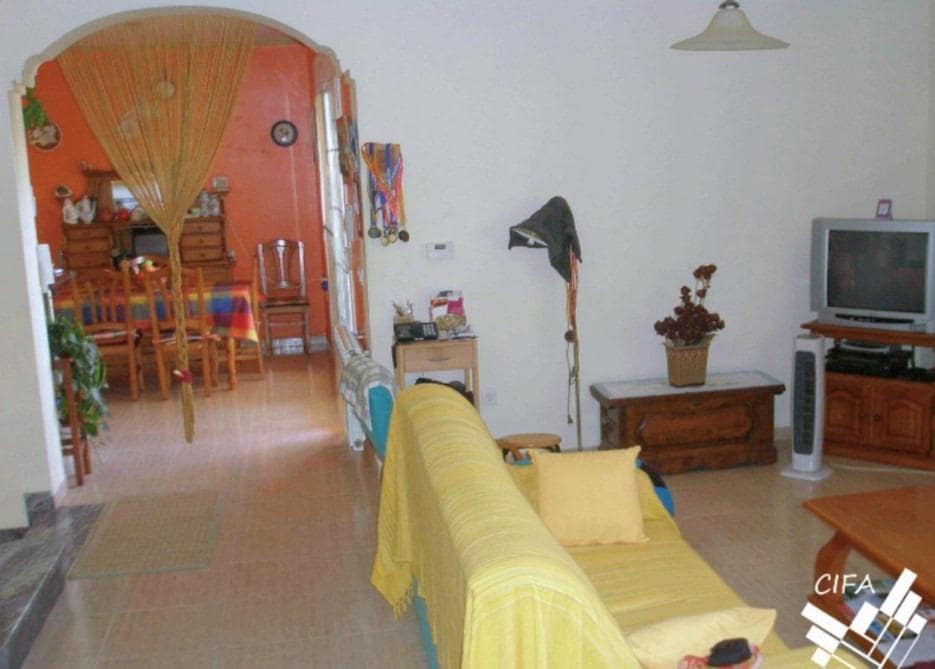5 bedroom Villa for sale in Alcanar - € 265,000 (Ref: 9382977)