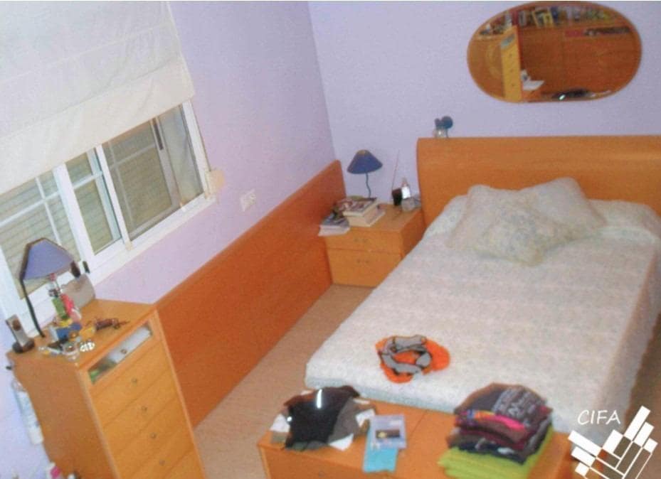 5 bedroom Villa for sale in Alcanar - € 265,000 (Ref: 9382977)