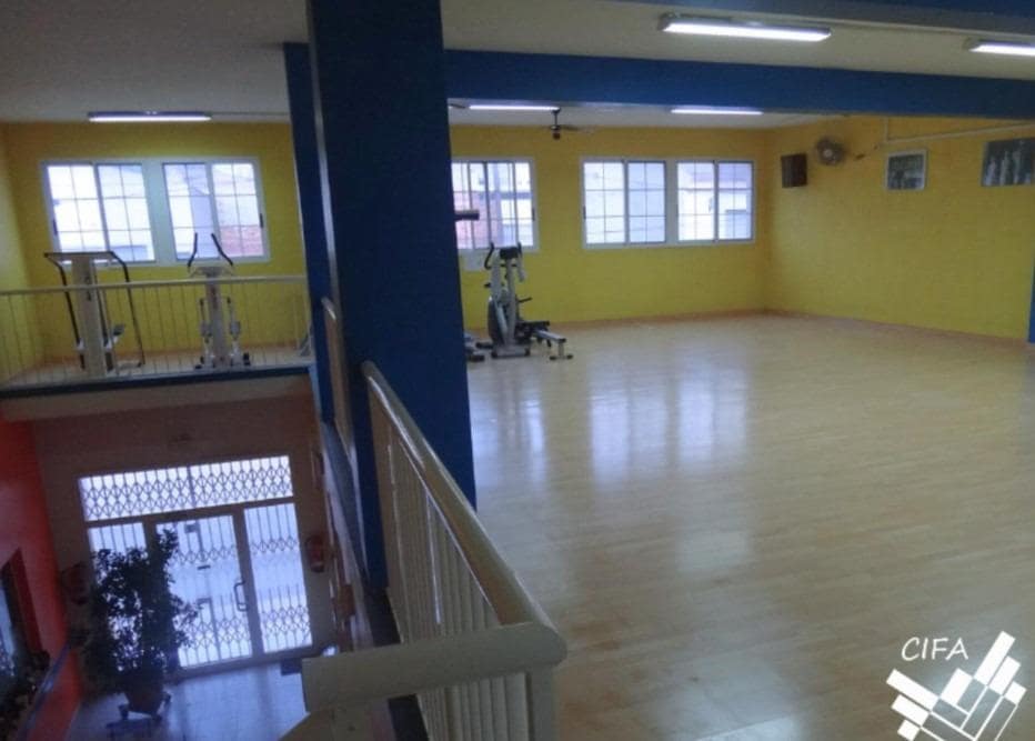 5 bedroom Villa for sale in Alcanar - € 265,000 (Ref: 9382977)