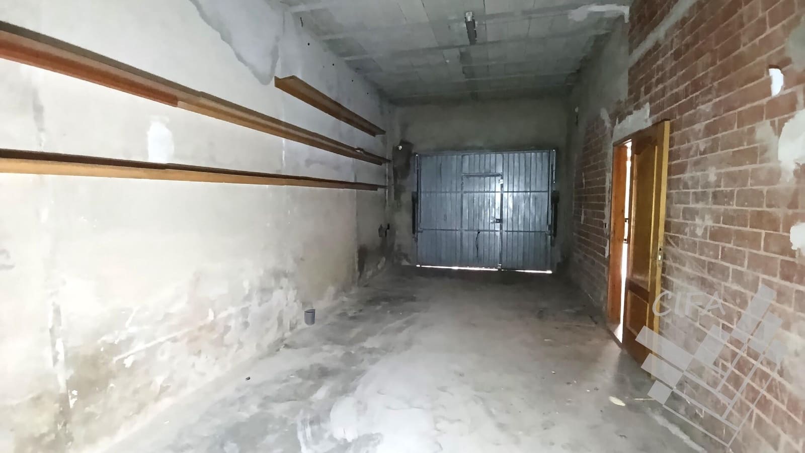 2 soverom Hus til salgs i Calig med garasje - € 110 000 (Ref: 9382978)