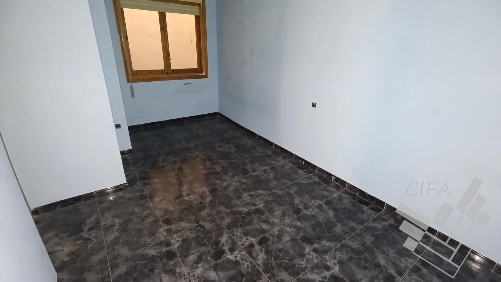 2 soverom Hus til salgs i Calig med garasje - € 110 000 (Ref: 9382978)