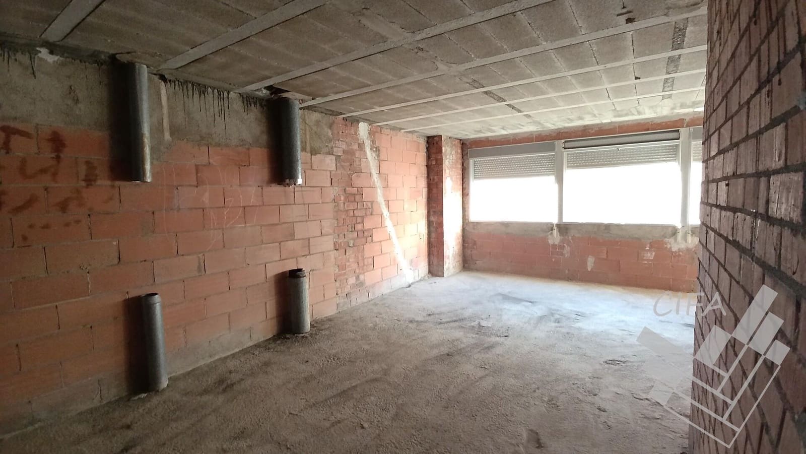 2 soverom Hus til salgs i Calig med garasje - € 110 000 (Ref: 9382978)