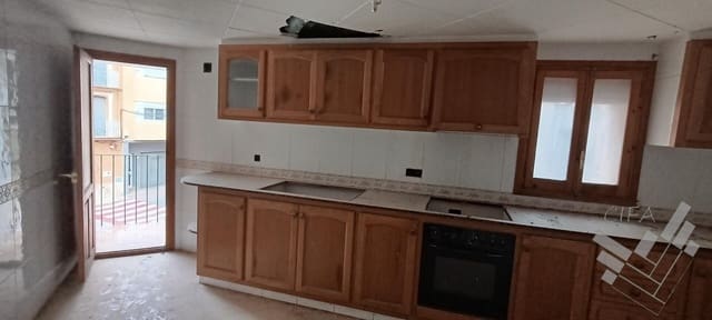 4 bedroom Townhouse for sale in Càlig - € 30,600 (Ref: 9382979)