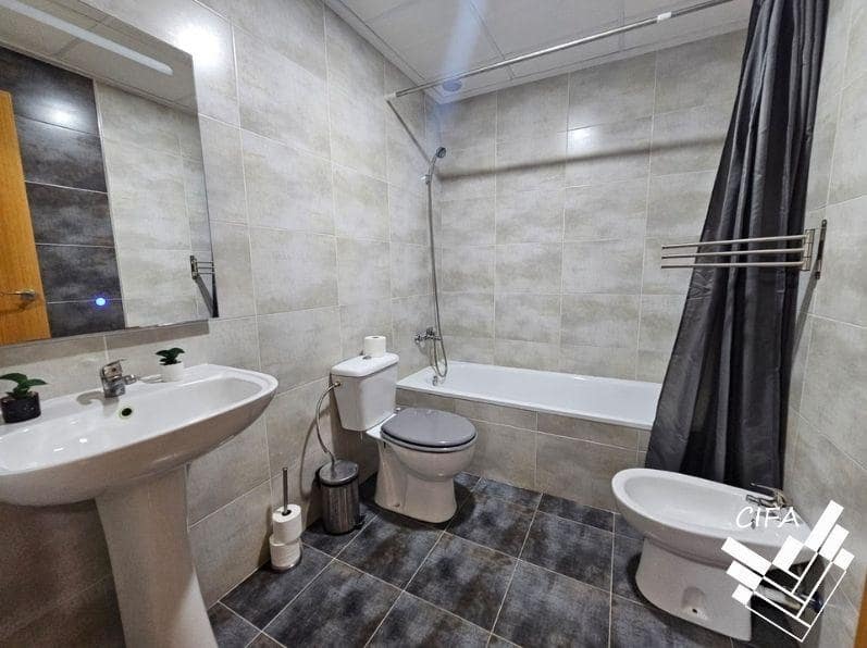 2 soverom Leilighet til leie i Alcala de Xivert med svømmebasseng - € 600 (Ref: 9387948)