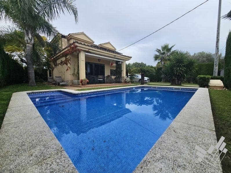 4 soverom Villa til salgs i Vinaros med svømmebasseng garasje - € 477 000 (Ref: 9396023)