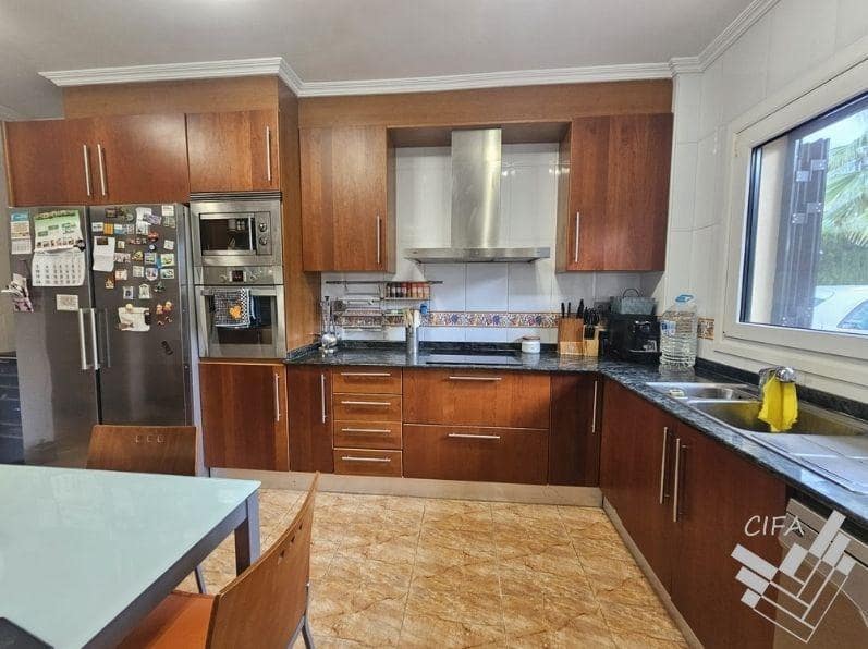 4 soverom Villa til salgs i Vinaros med svømmebasseng garasje - € 477 000 (Ref: 9396023)