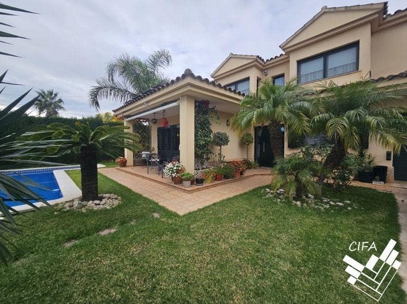 4 soverom Villa til salgs i Vinaros med svømmebasseng garasje - € 477 000 (Ref: 9396023)