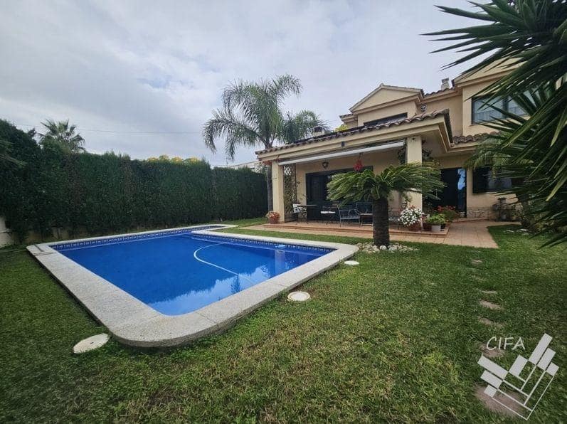 4 soverom Villa til salgs i Vinaros med svømmebasseng garasje - € 477 000 (Ref: 9396023)