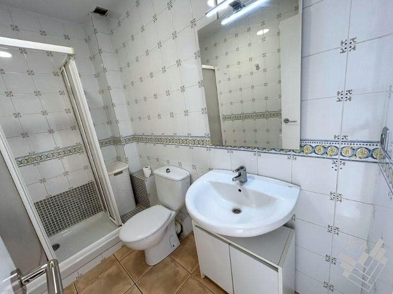 2 bedroom Apartment for sale in Vinaros - € 140,000 (Ref: 9403418)